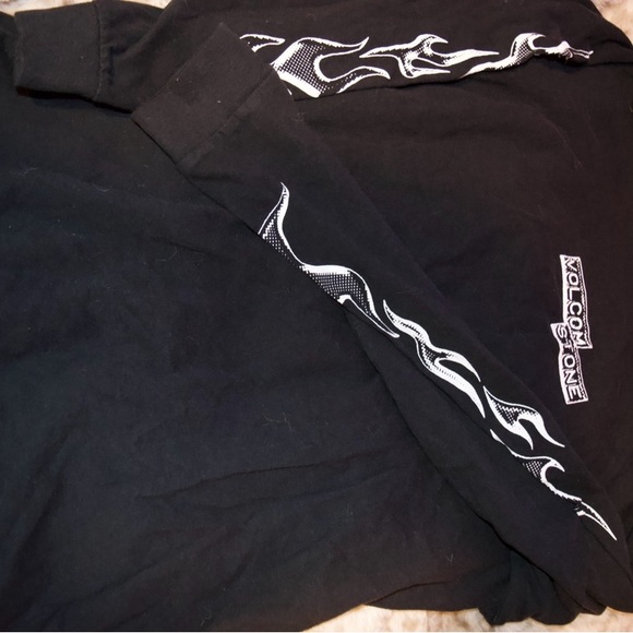 Death Row Records black long sleeve & Volcano black long sleeve - Picture 4 of 5